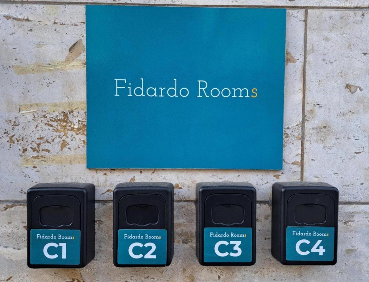 Fidardo Rooms Monopoli Exterior foto